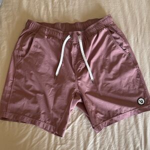 Men’s Large Vuori Shorts 7” inseam